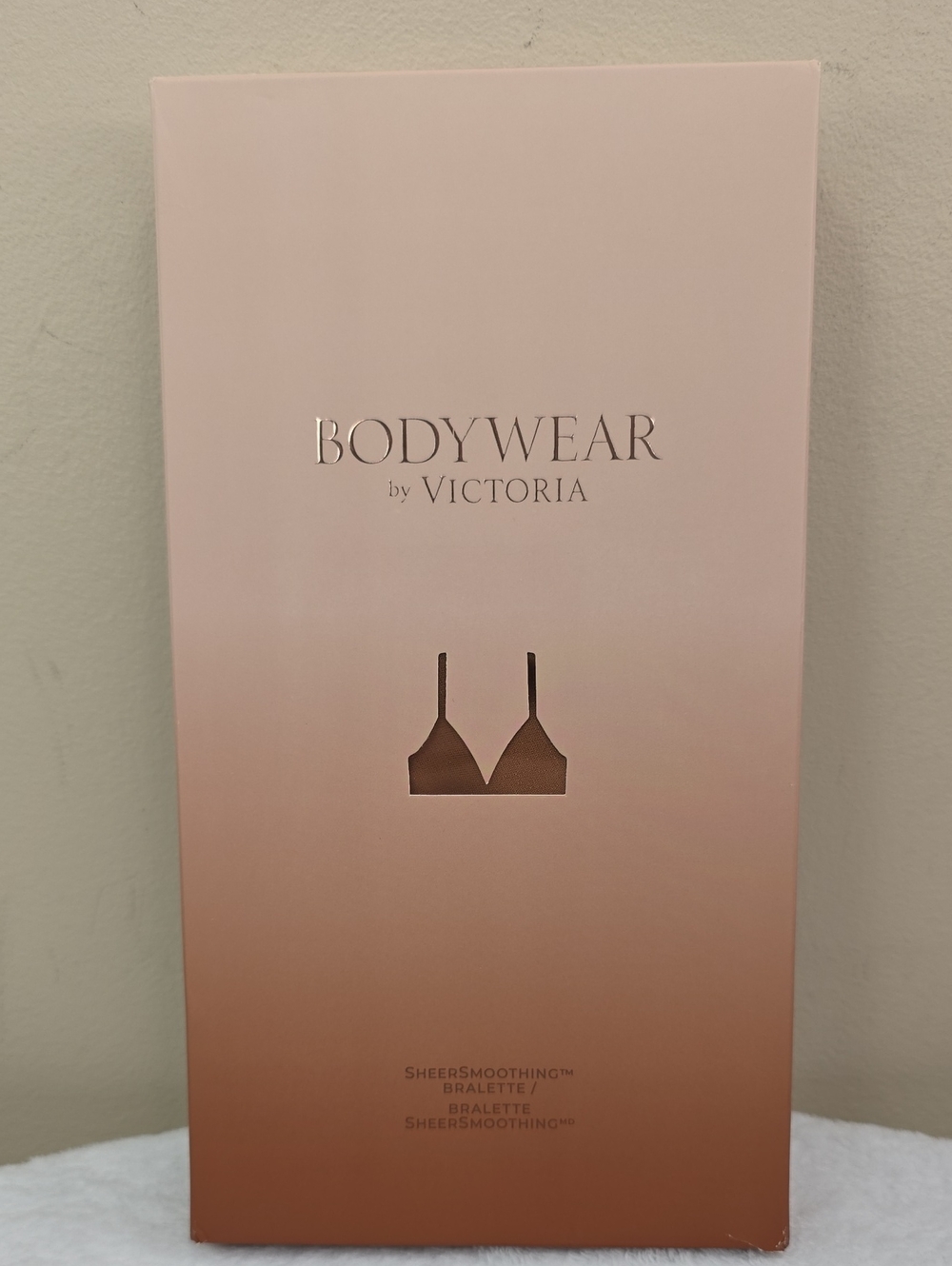 Victoria's Secret Shapewear by Victoria SheerSmoothing Bralette Sz Med NWT - Picture 5 of 9